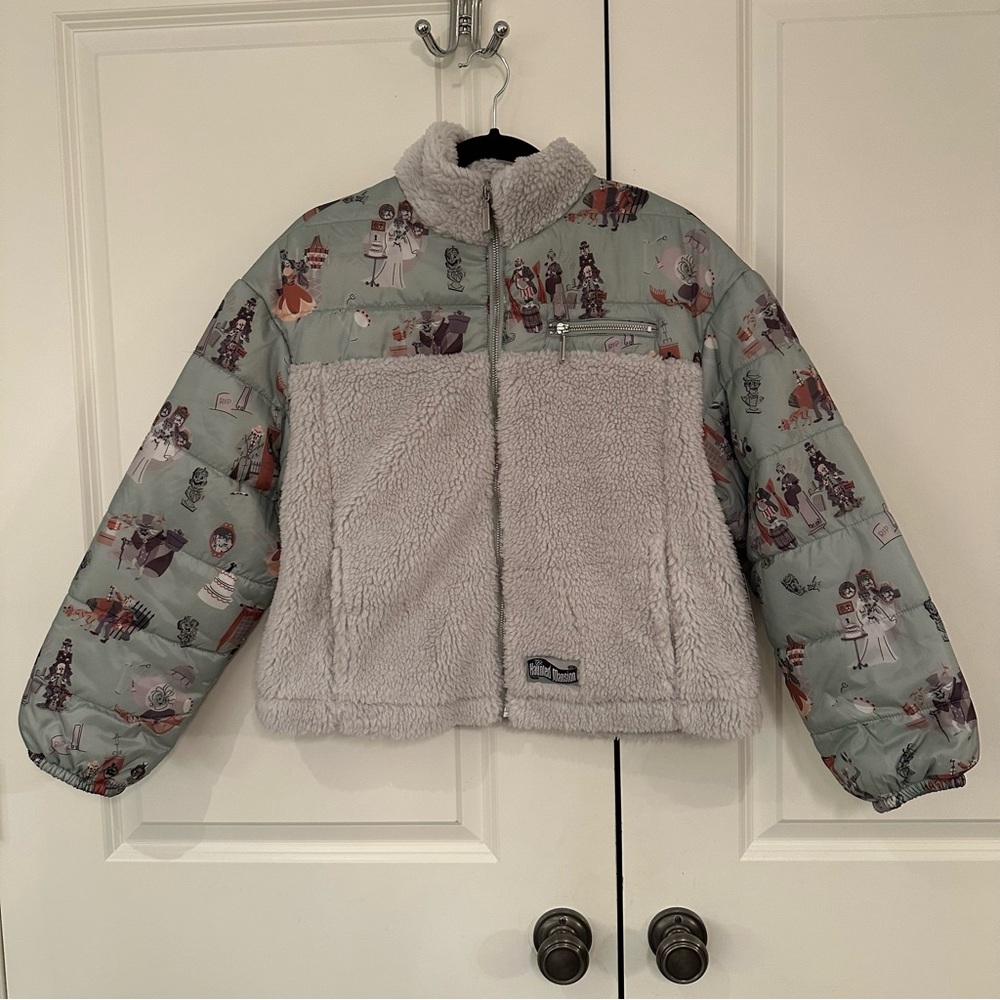 NWT Disney Haunted Mansion Jacket Coat. Fleece women’s small